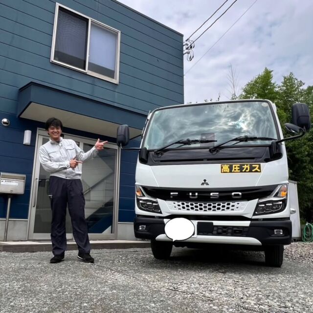 このたび新車を納車していただきました🚙✨😆  気持ちを新たに、安全第一で大切に使用していきます✨💪💨  #海洋開発株式会社 
#新車 
#納車 
#建設業 
#海洋土木